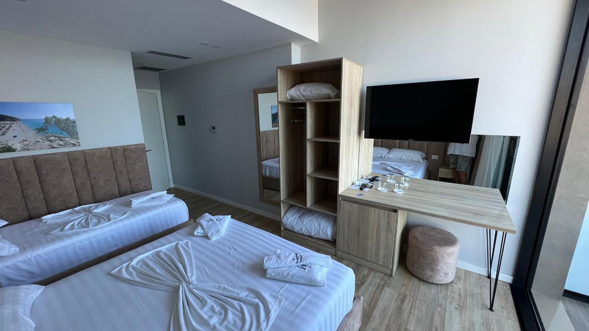 Radhimë Villa Tramonto Vlore מראה חיצוני תמונה